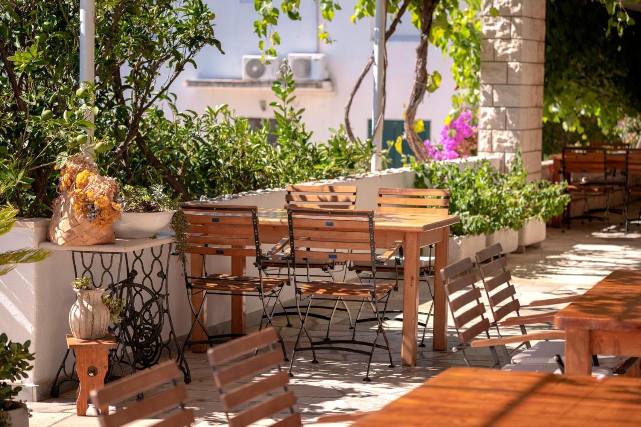 Pansion Marjan Hotel Zavala Bagian luar foto