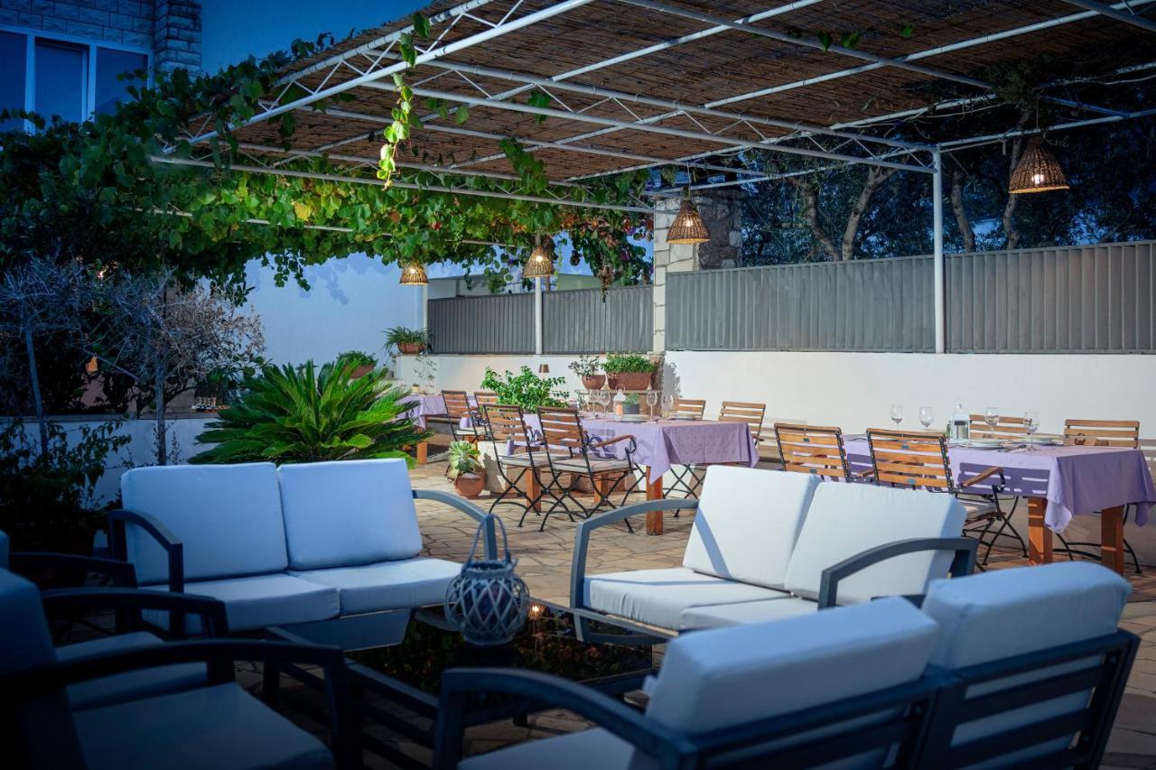 Pansion Marjan Hotel Zavala Bagian luar foto